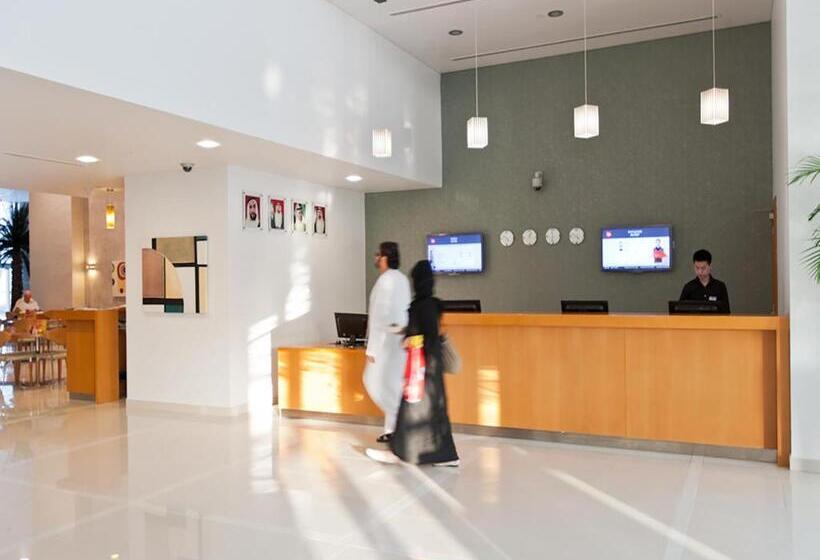 Отель Ibis Abu Dhabi Gate