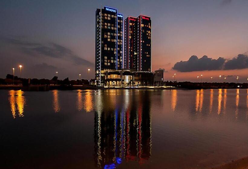 Отель Ibis Abu Dhabi Gate