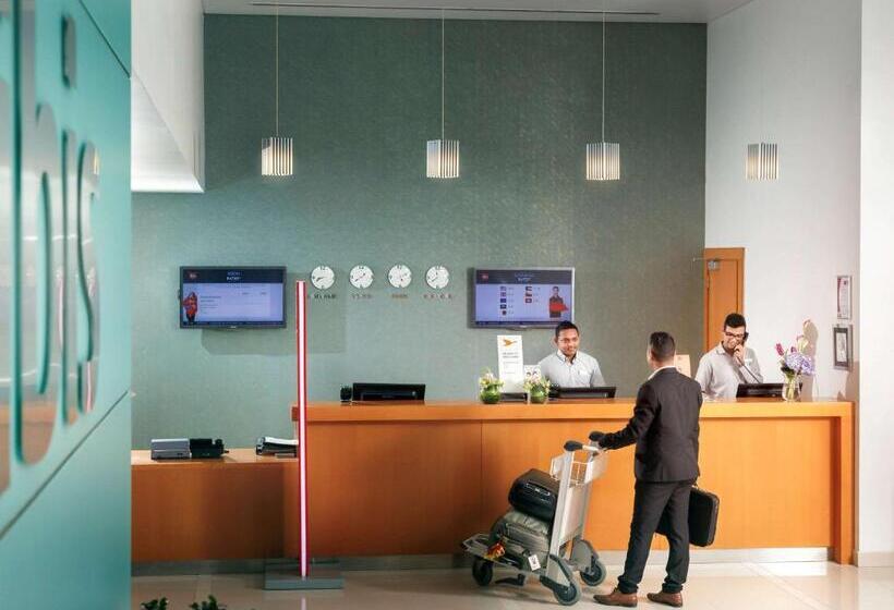 Отель Ibis Abu Dhabi Gate
