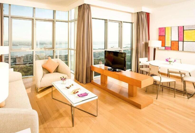 Отель Ibis Abu Dhabi Gate