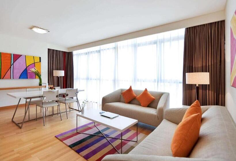 Отель Ibis Abu Dhabi Gate