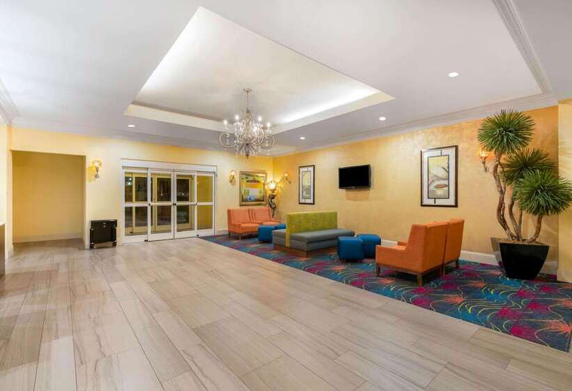 בית מלון כפרי La Quinta Inn & Suites By Wyndham Broussard  Lafayette Area