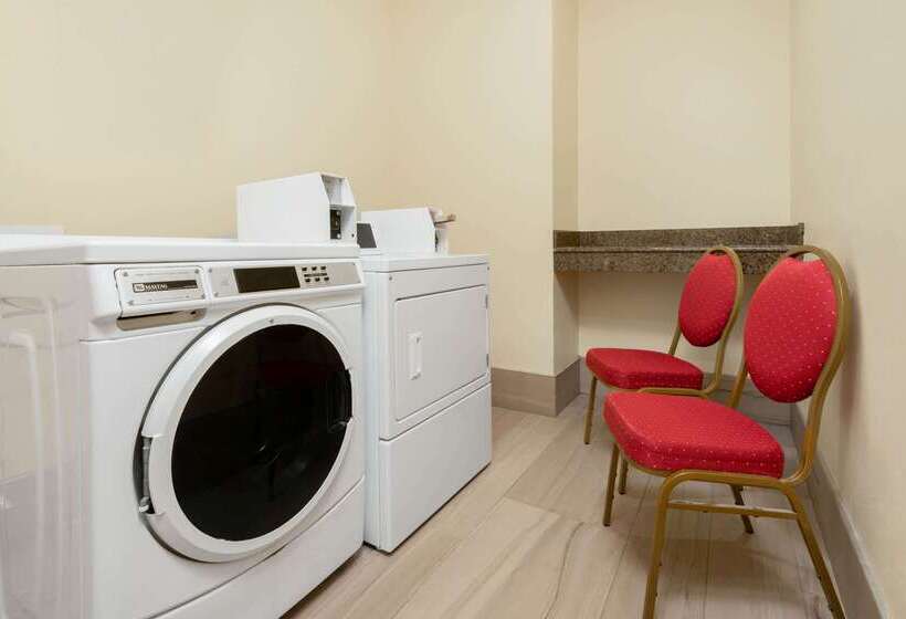 בית מלון כפרי La Quinta Inn & Suites By Wyndham Broussard  Lafayette Area