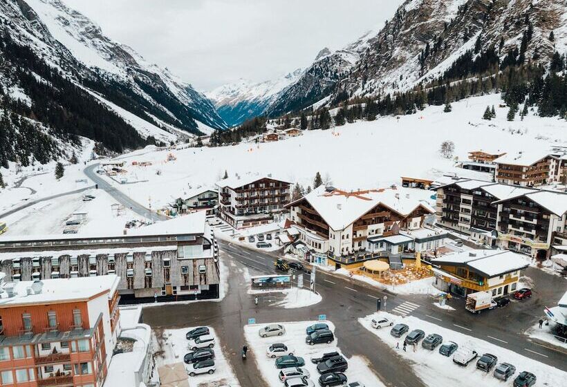 هتل Mittagskogel Pitztal