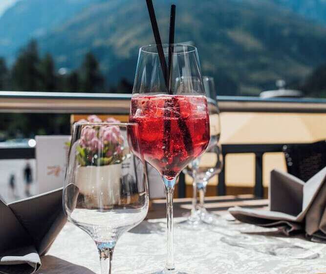 هتل Mittagskogel Pitztal