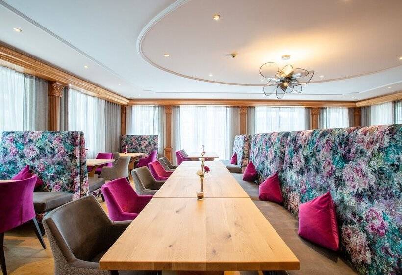 هتل Mittagskogel Pitztal