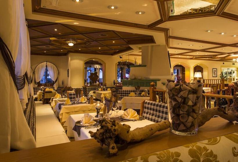 هتل Mittagskogel Pitztal