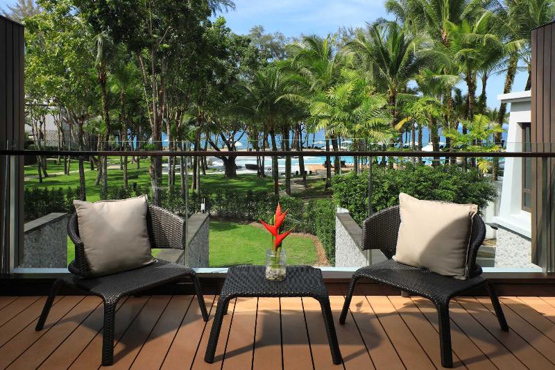 Отель Natai Beach Resort