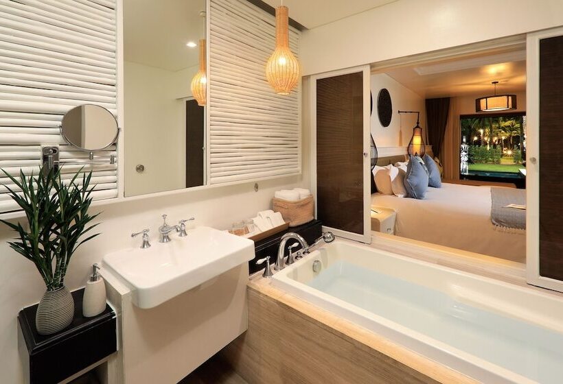 Отель Natai Beach Resort