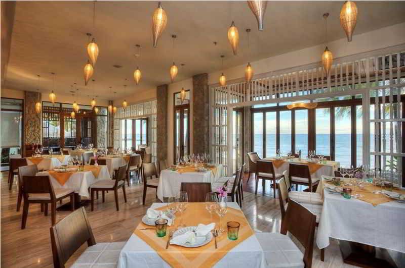 Отель Natai Beach Resort