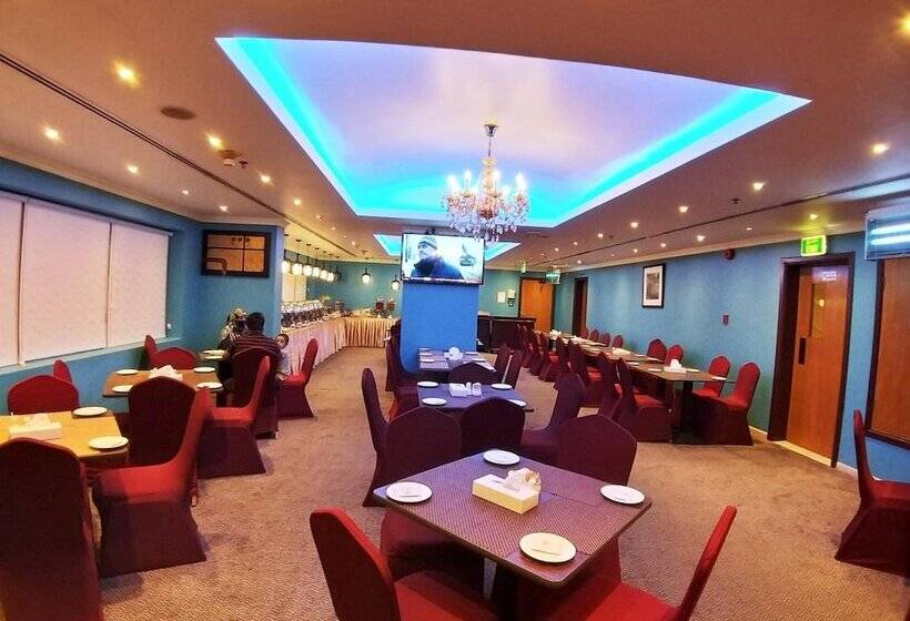 هتل Nejoum Al Emarat