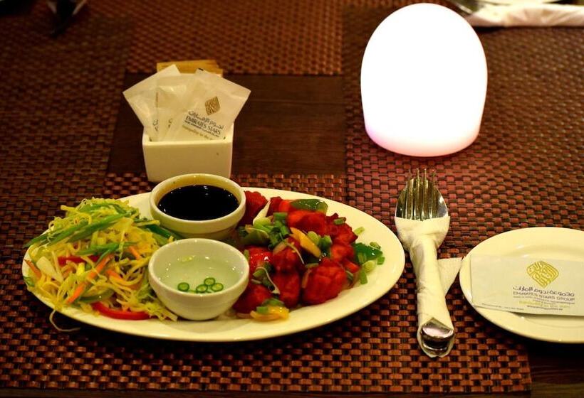 هتل Nejoum Al Emarat