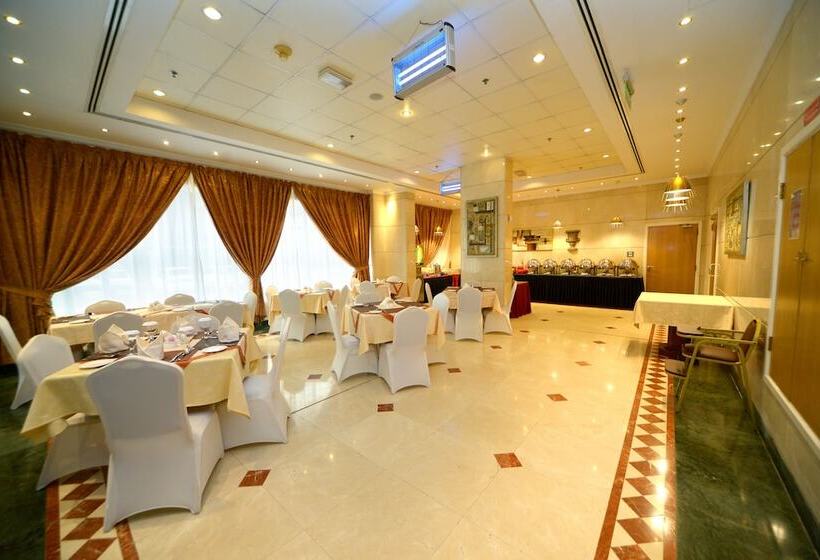 هتل Nejoum Al Emarat