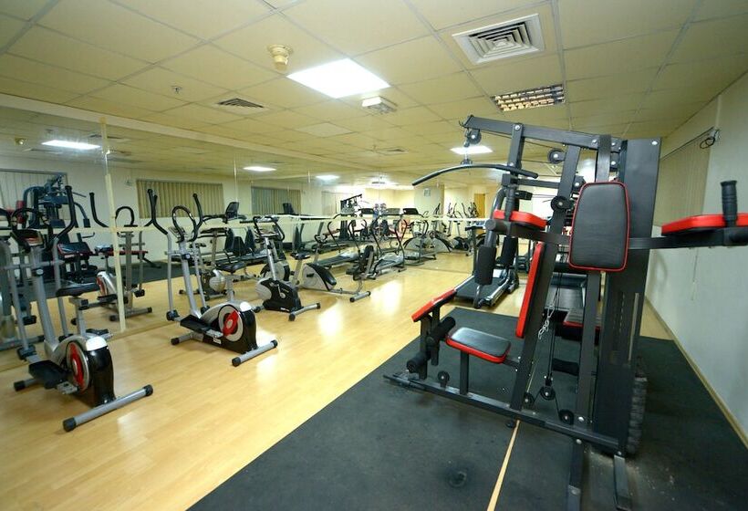 هتل Nejoum Al Emarat