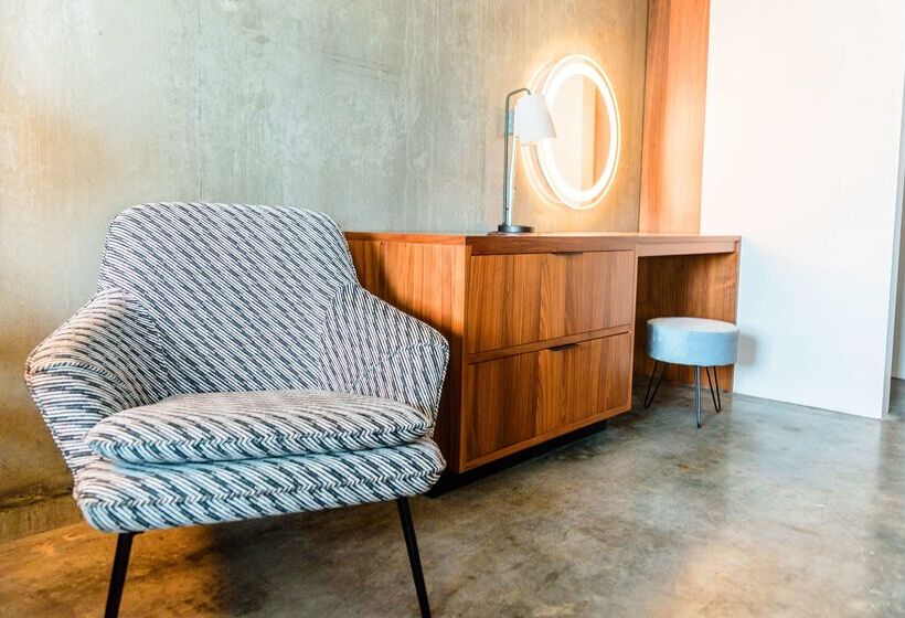 The Loom Hotel, Tapestry Collection By Hilton