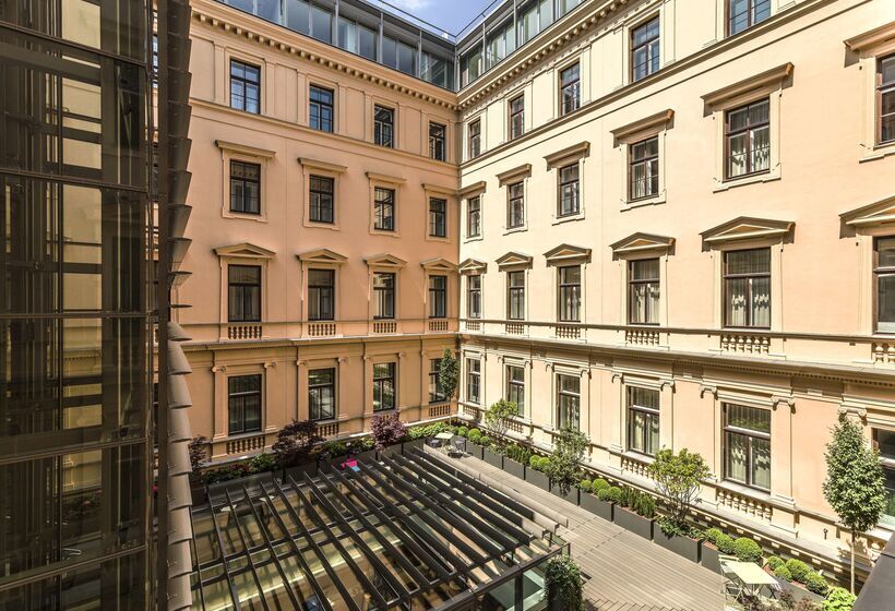 هتل Anantara Palais Hansen Vienna