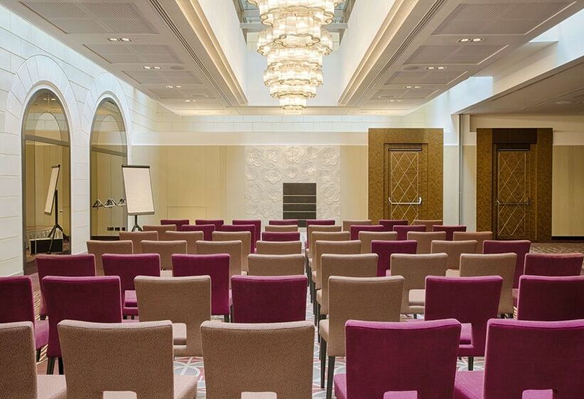 هتل Anantara Palais Hansen Vienna