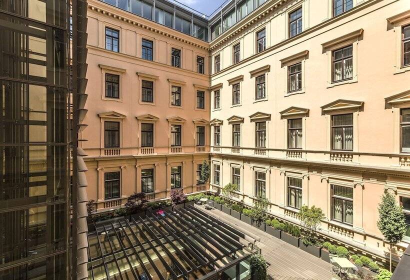 هتل Anantara Palais Hansen Vienna