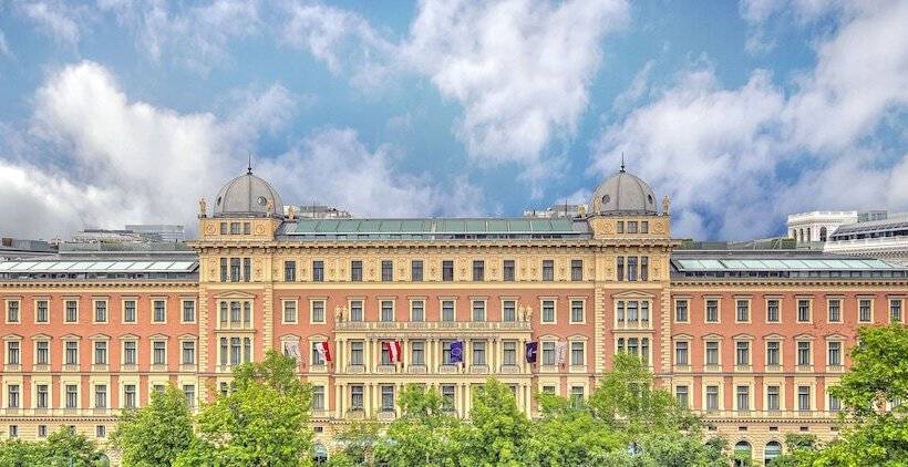 هتل Anantara Palais Hansen Vienna