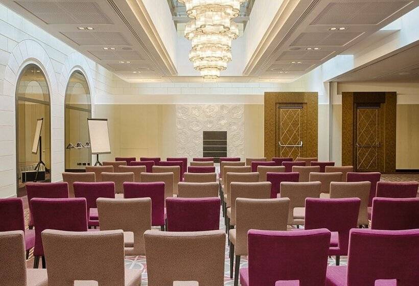 هتل Anantara Palais Hansen Vienna