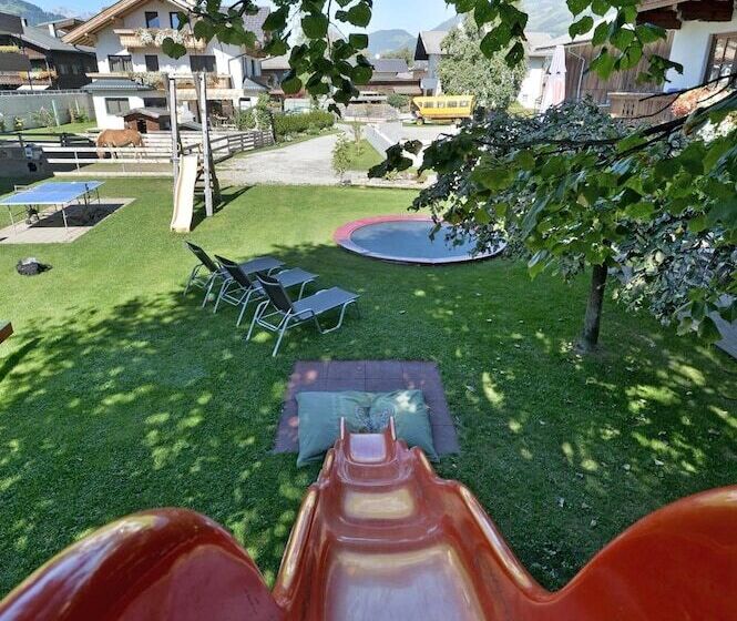 فندق Pension Traube