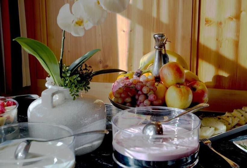 فندق Pension Traube