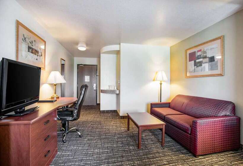 فندق Quality Inn Parsons North