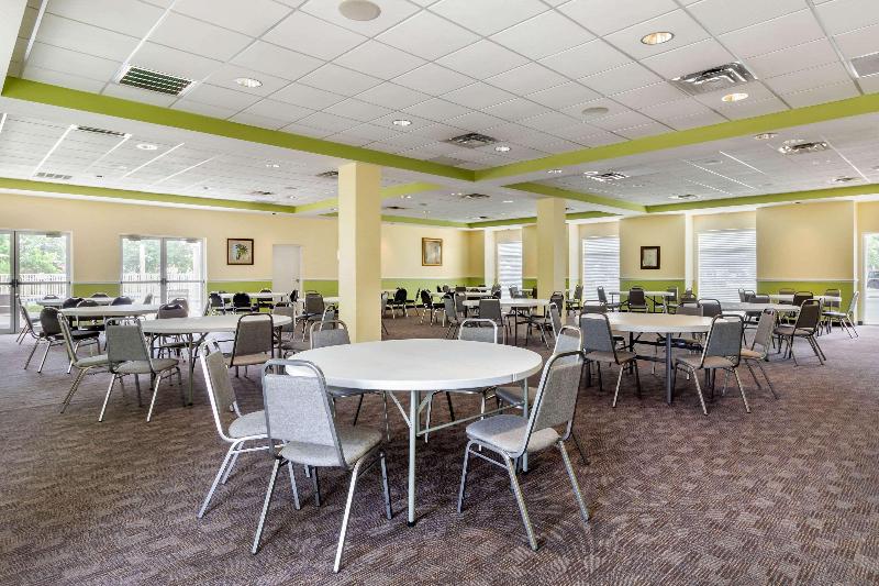 فندق Quality Inn & Suites Lehigh Acres Fort Myers