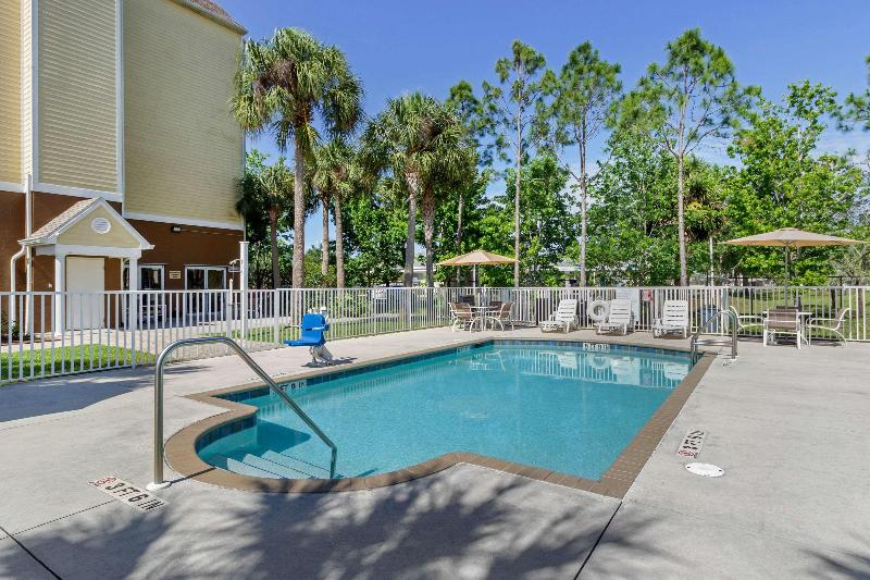 فندق Quality Inn & Suites Lehigh Acres Fort Myers