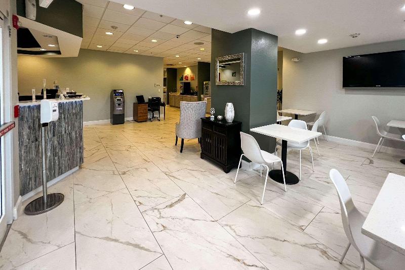 فندق Quality Inn & Suites Lehigh Acres Fort Myers