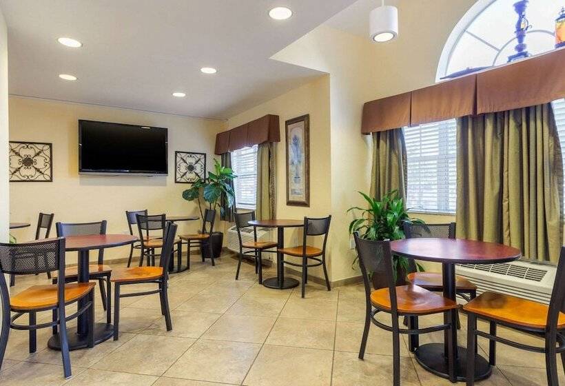 فندق Quality Inn & Suites Lehigh Acres Fort Myers