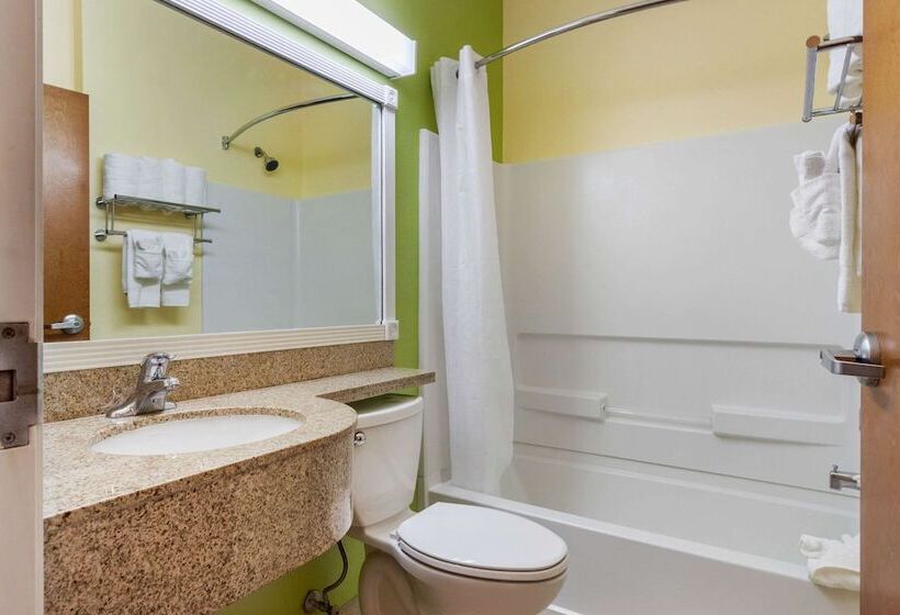 فندق Quality Inn & Suites Lehigh Acres Fort Myers