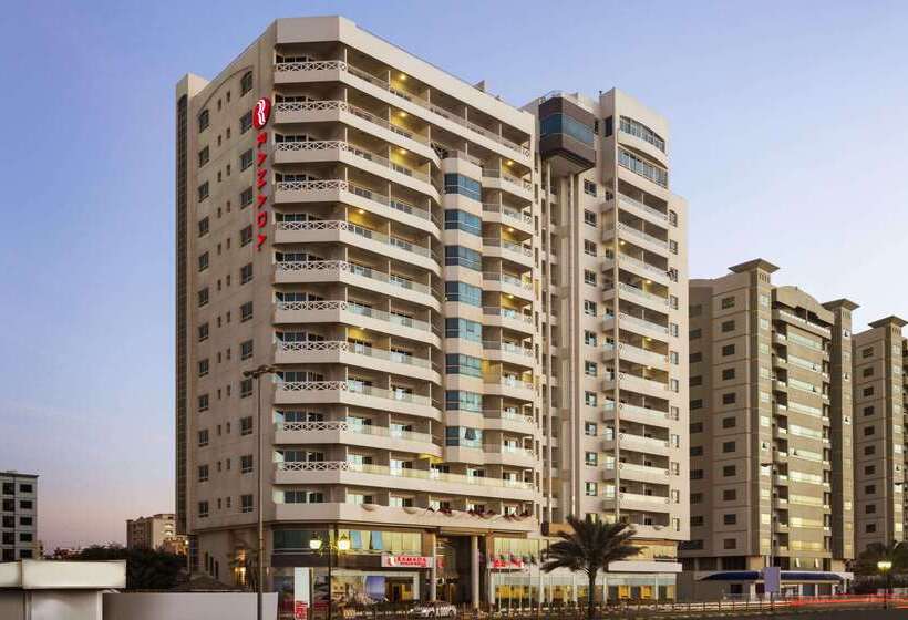 Ramada By Wyndham Beach Hotel Ajman