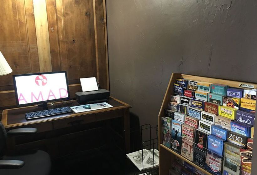 فندق Ramada By Wyndham Monument