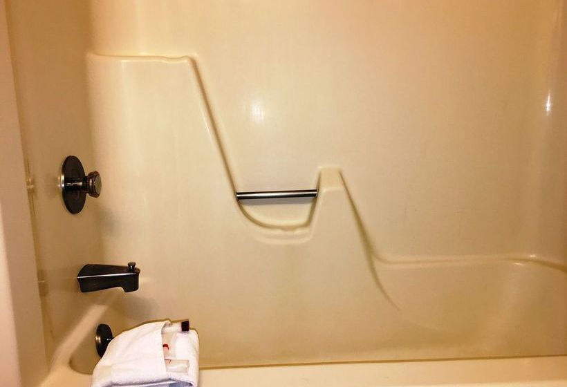 فندق Ramada By Wyndham Monument