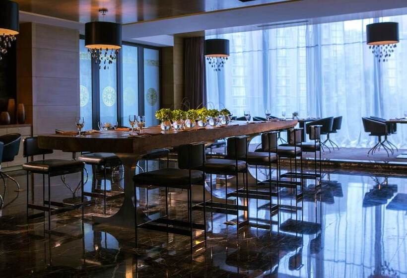 فندق Renaissance Guiyang