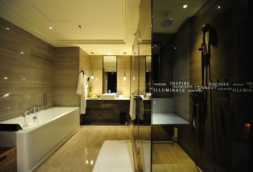 فندق Renaissance Guiyang