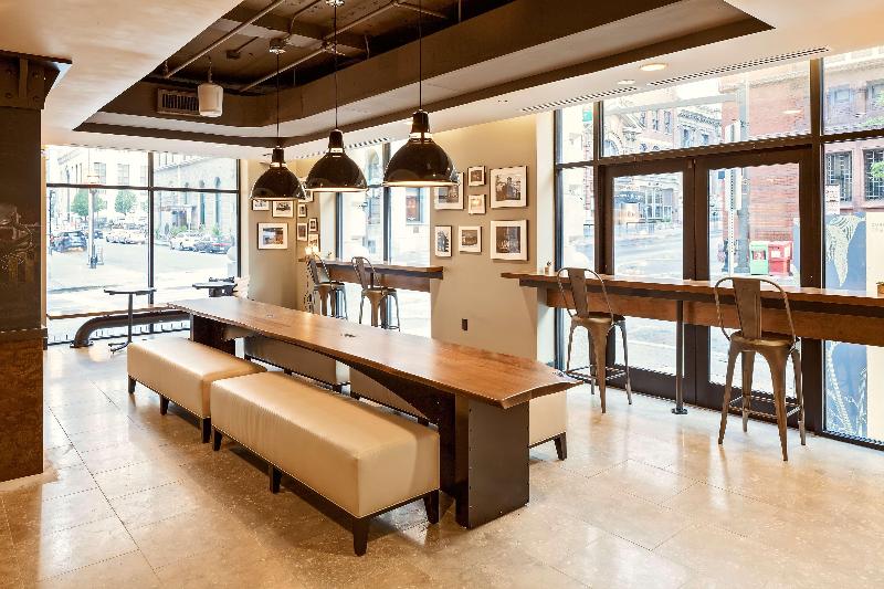 هتل Rl Baltimore Inner Harbor