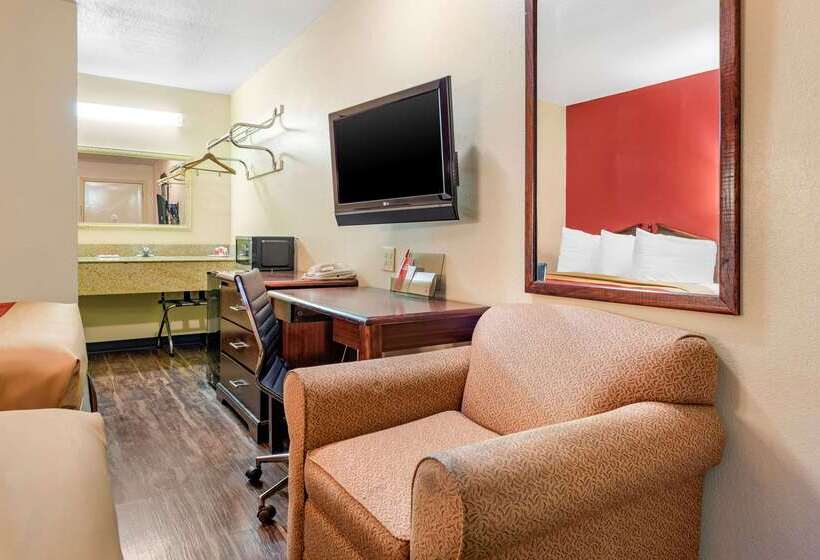 فندق Rodeway Inn