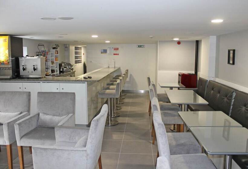 فندق Senhor De Matosinhos