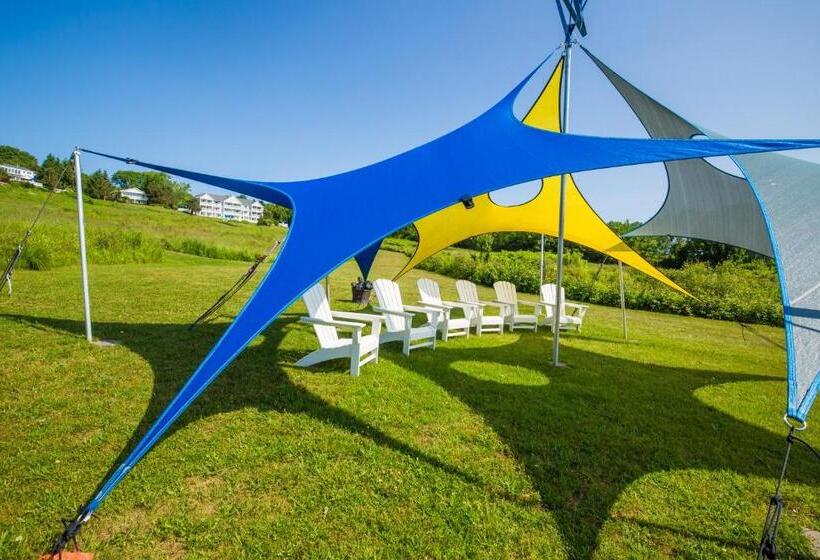 호텔 Strawberry Hill Seaside Inn