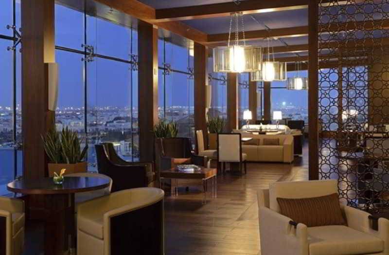 Отель The Ritzcarlton Abu Dhabi  Grand Canal