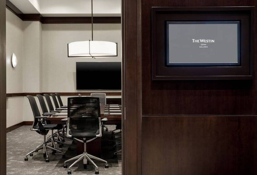 בית מלון כפרי The Westin Edina Galleria