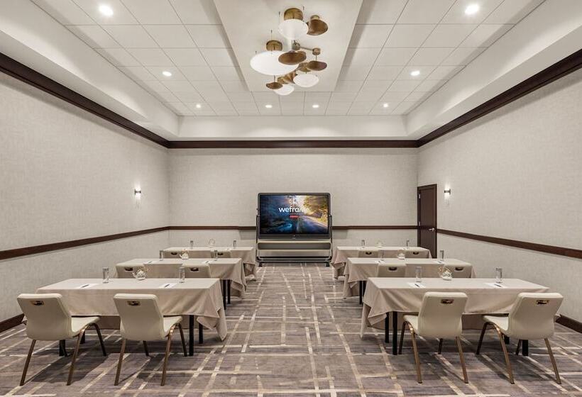 בית מלון כפרי The Westin Edina Galleria