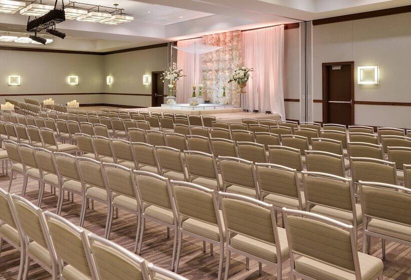 בית מלון כפרי The Westin Edina Galleria