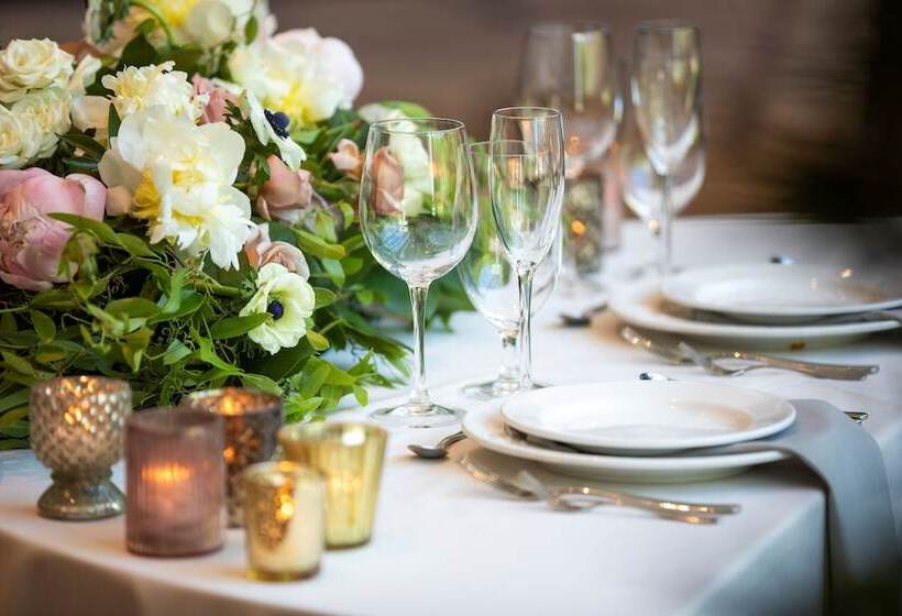 בית מלון כפרי The Westin Edina Galleria