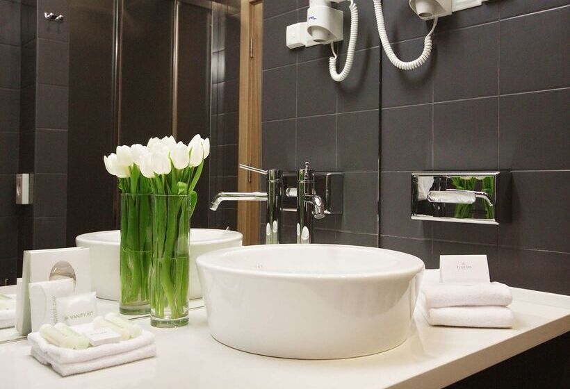 هتل Tulip Inn Rosa Khutor