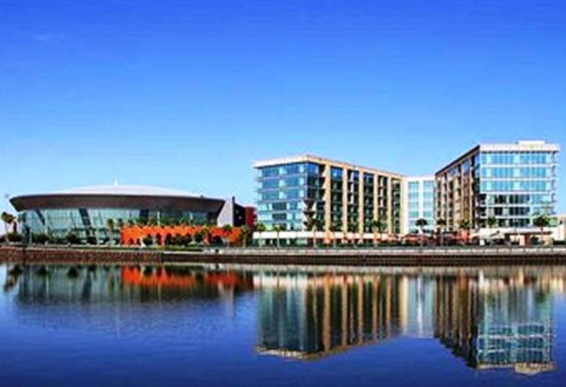 فندق University Plaza Waterfront