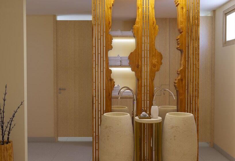 Mandarava Resort And Spa, Karon Beach