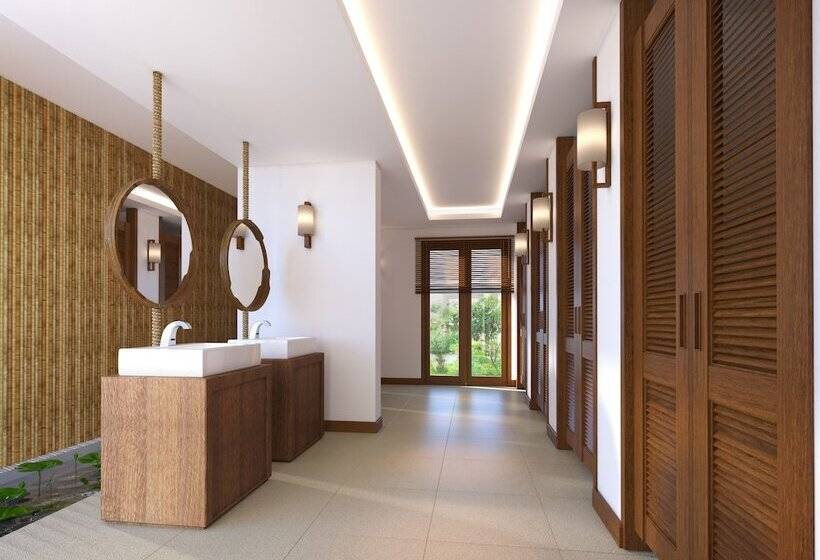 Mandarava Resort And Spa, Karon Beach